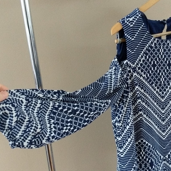 NWoT Target Chevron Printed Cold Shoulder Dress - Picture 5 of 8